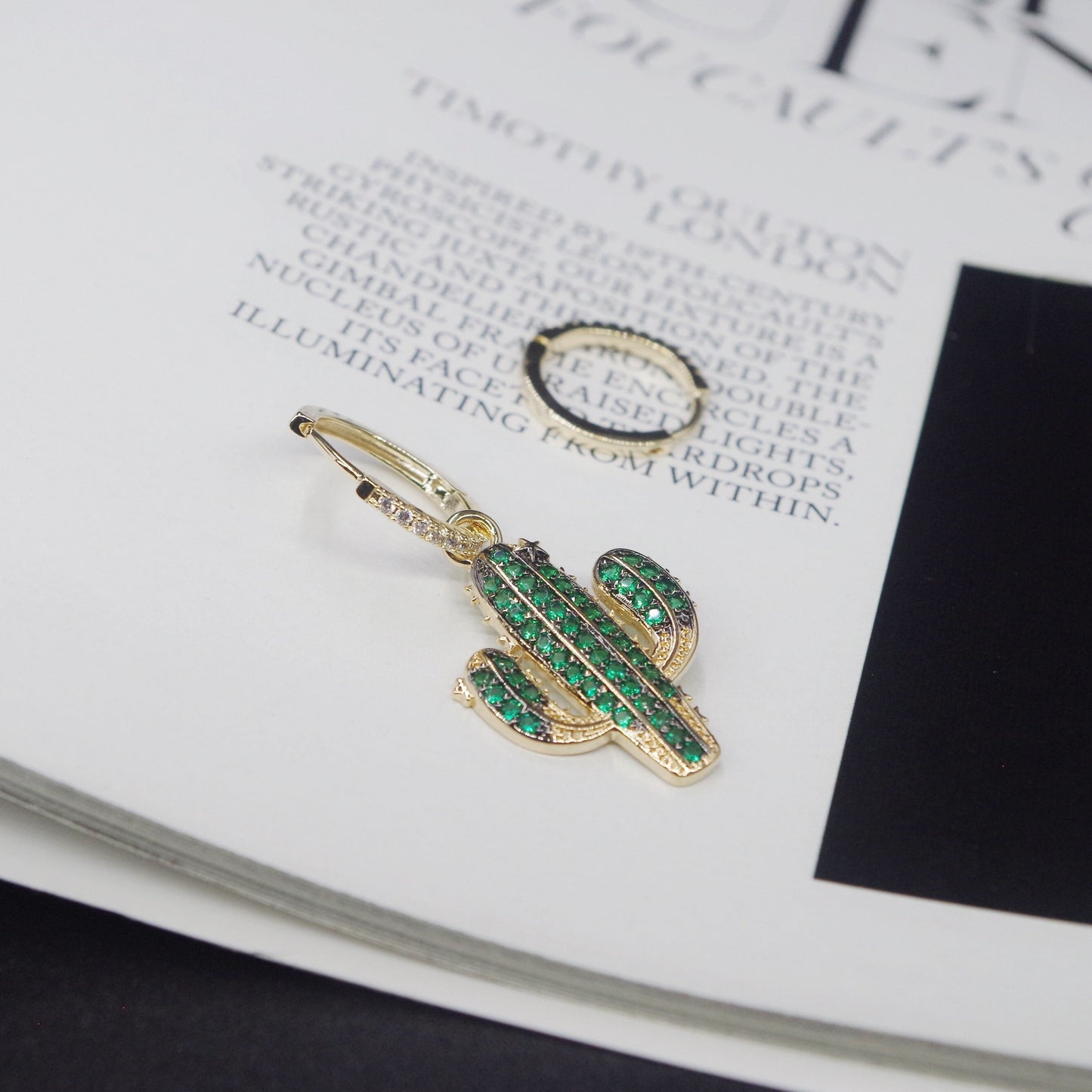 MIsmatch Cactus Hoop Earrings
