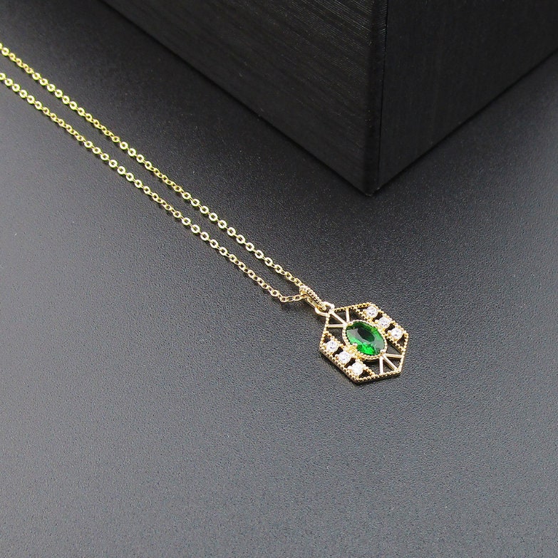 Gold Clavicle Emerald Green Necklace
