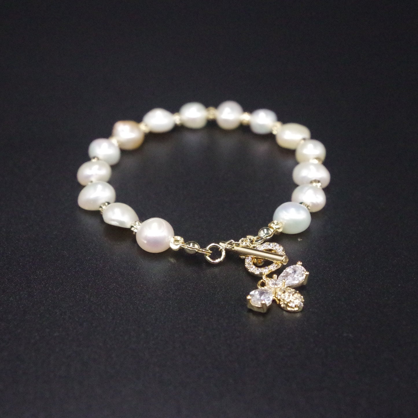 Gold Bee Genuine Pearl Beaded Bracelet