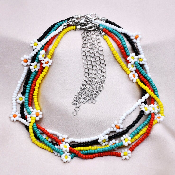 Daisy Beaded Choker Necklace