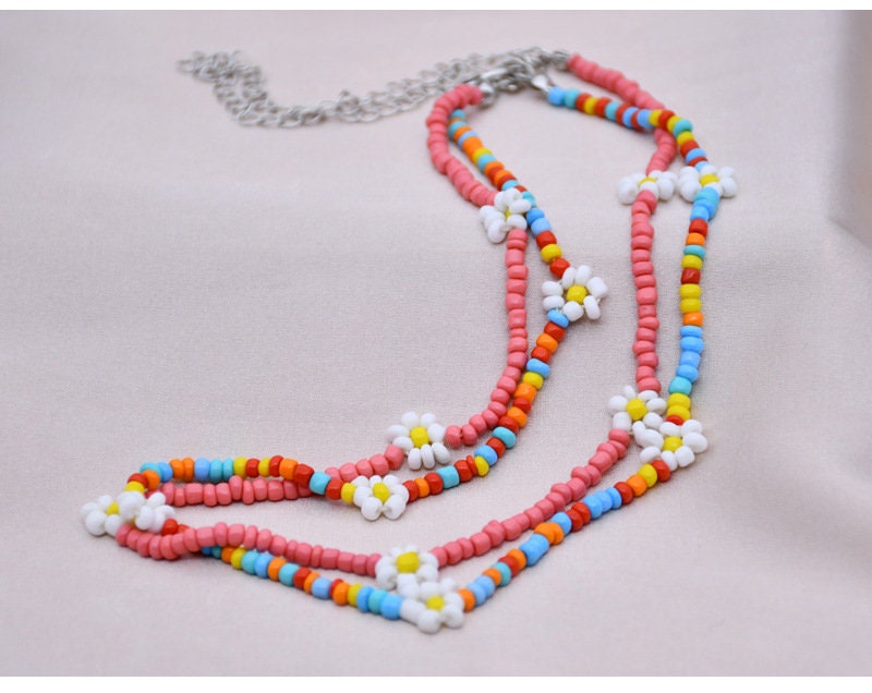 Daisy Beaded Choker Necklace