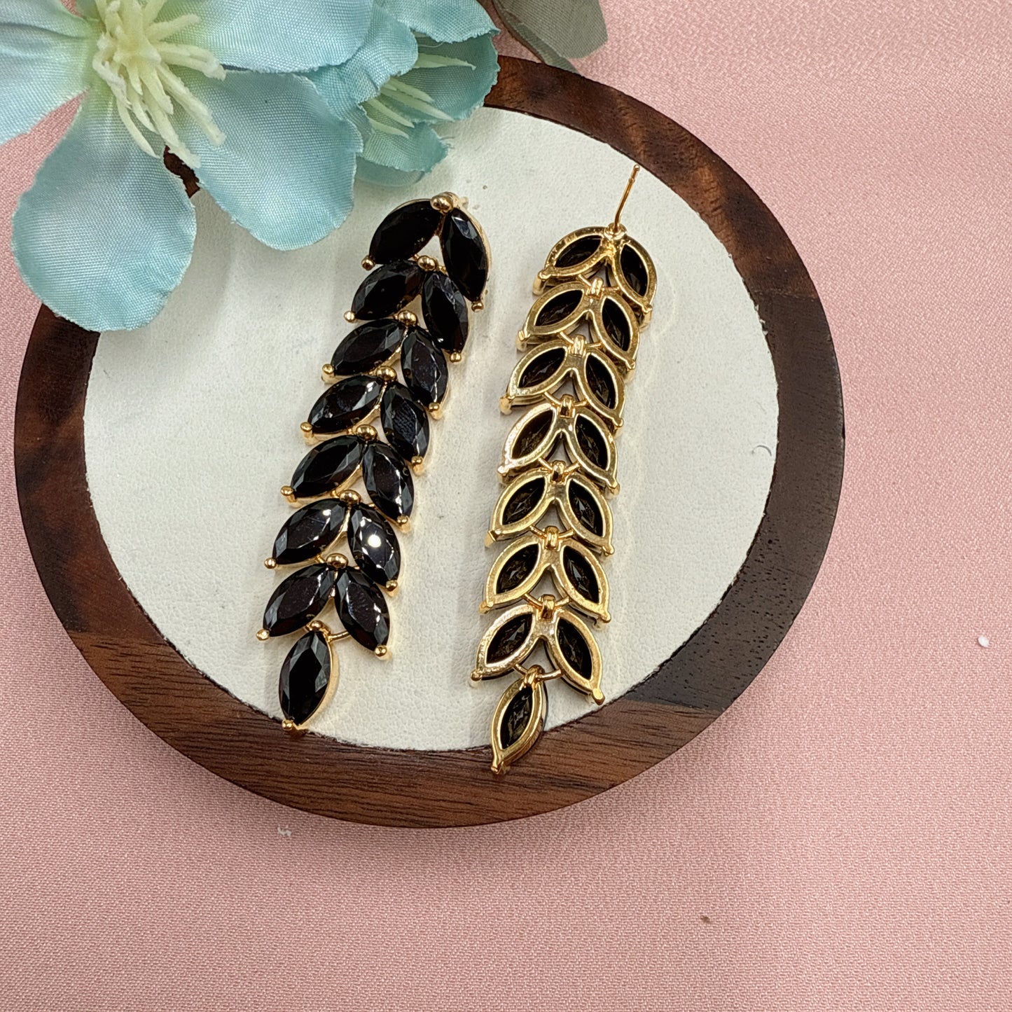 F29 Large Long Black Wheat Drop Earrings Gold Tone